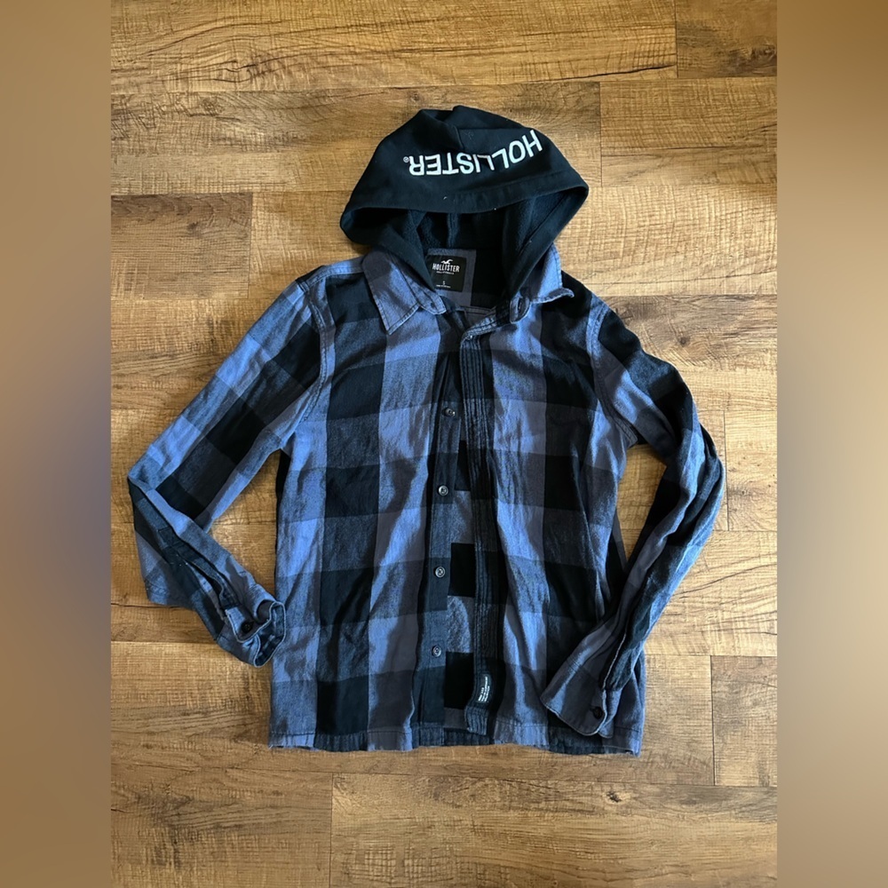 Hollister hooded button down flannel